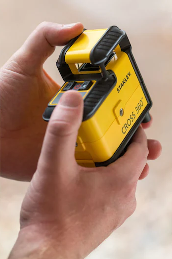 NÍVEL LASER DE LINHAS 360° E LINHA VERTICAL | STANLEY - STHT77504-1 - Garantia de 3 Anos  na STANLEY - Apenas 159.90€! Compra agora na Tools Portugal