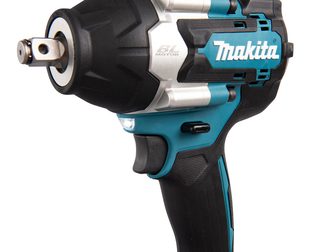 Chave de Impacto 18V 1/2″ 700Nm c/ 2 Bat 5.0Ah Makita DTW700RTJ